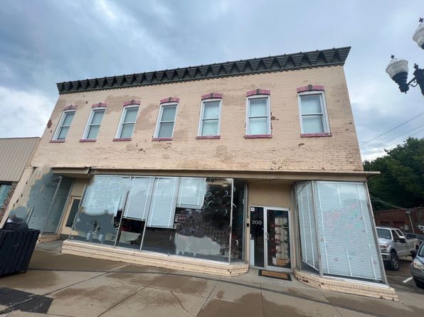 200 S Main St #2F