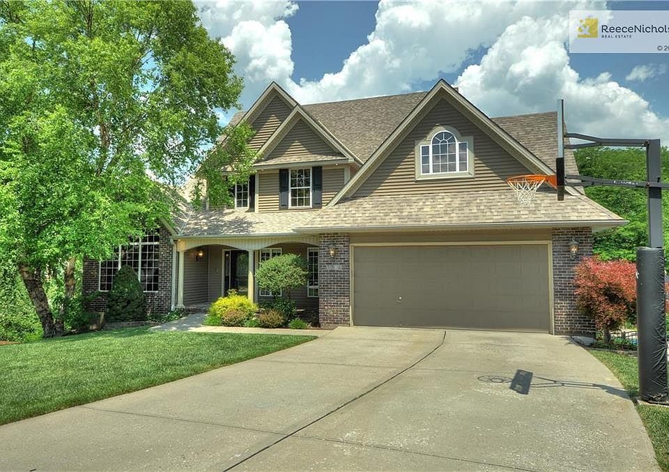 1st image of 1504 SW Cross Creek Pl