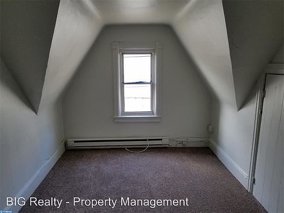 5th image of 211 W Lincoln Hwy APT 3