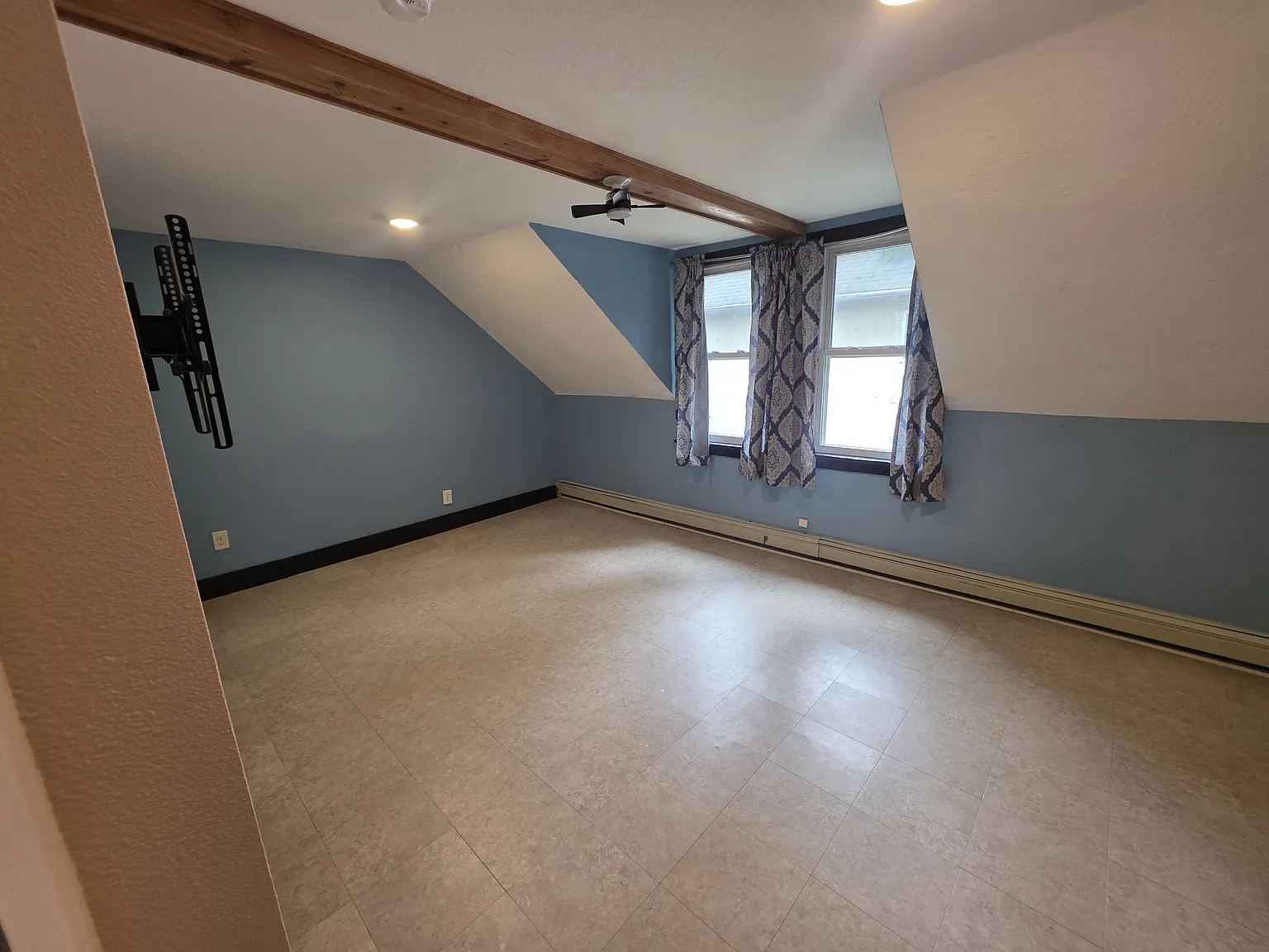 2305 2nd Avenue West - 2 — Photo 3