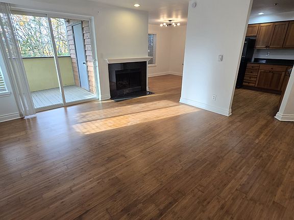 3rd image of 8964 Redmond Woodinville Rd NE APT 203