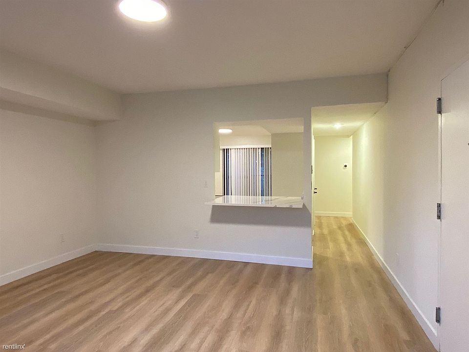 landlord_unit_photo_69026240_4