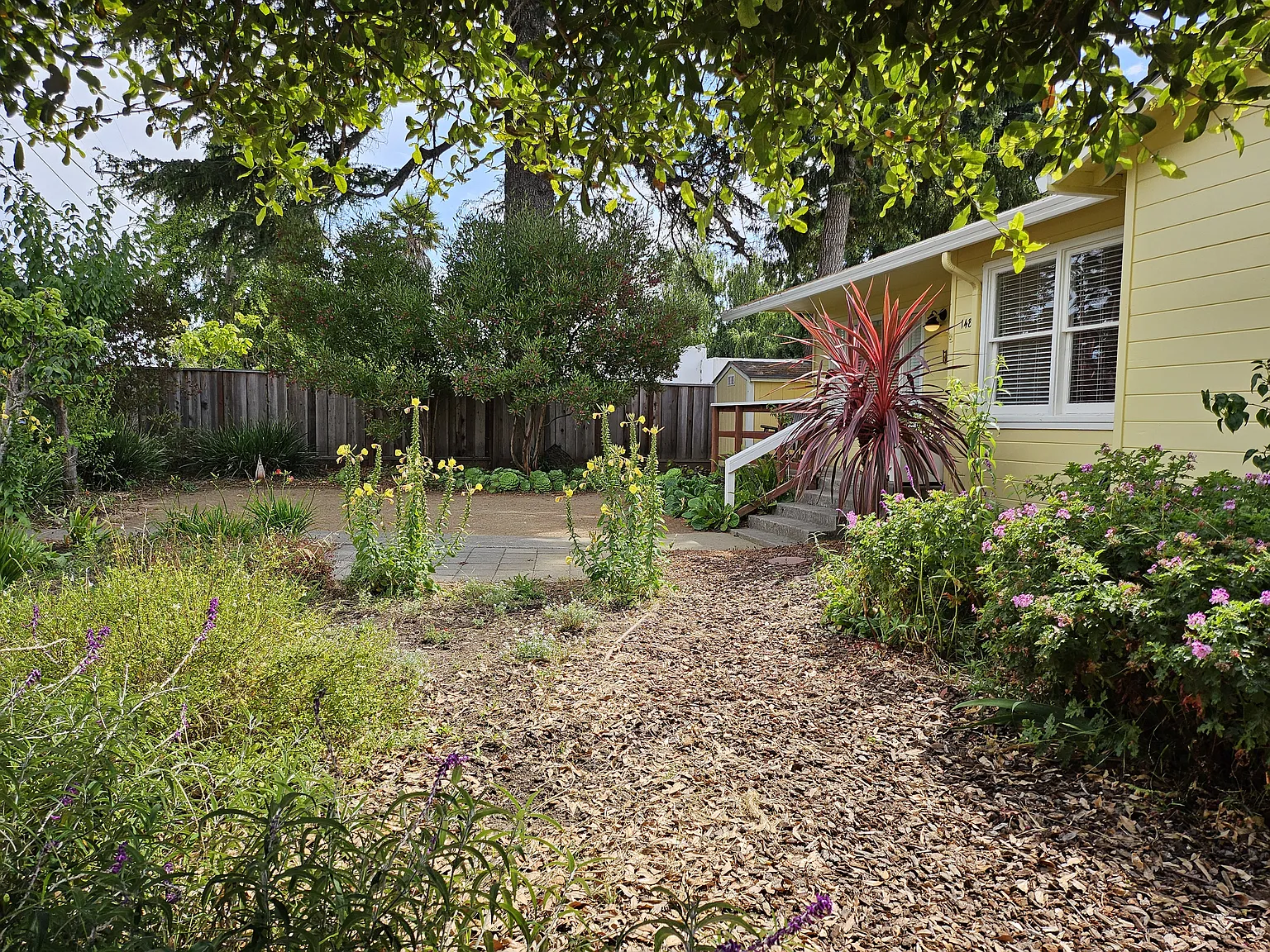 2 bed, 1140 sqft, $3,950 — Photo 3