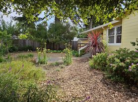 1485 Chanticleer Ave, Santa Cruz, CA