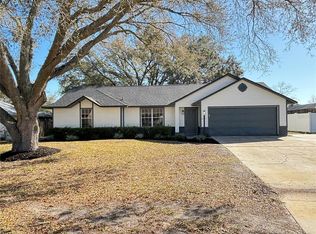 15 Surrey Rd, Debary, FL 32713