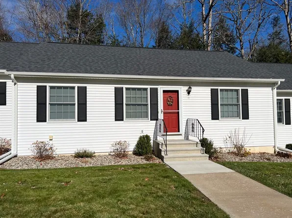 71 Rosewood Ln, Southwick, MA 01077