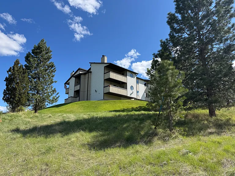 2214 Alpine Dr — Photo 1