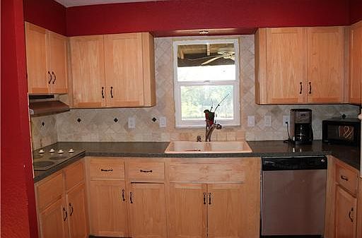 3rd image of 12316 N 158th Street