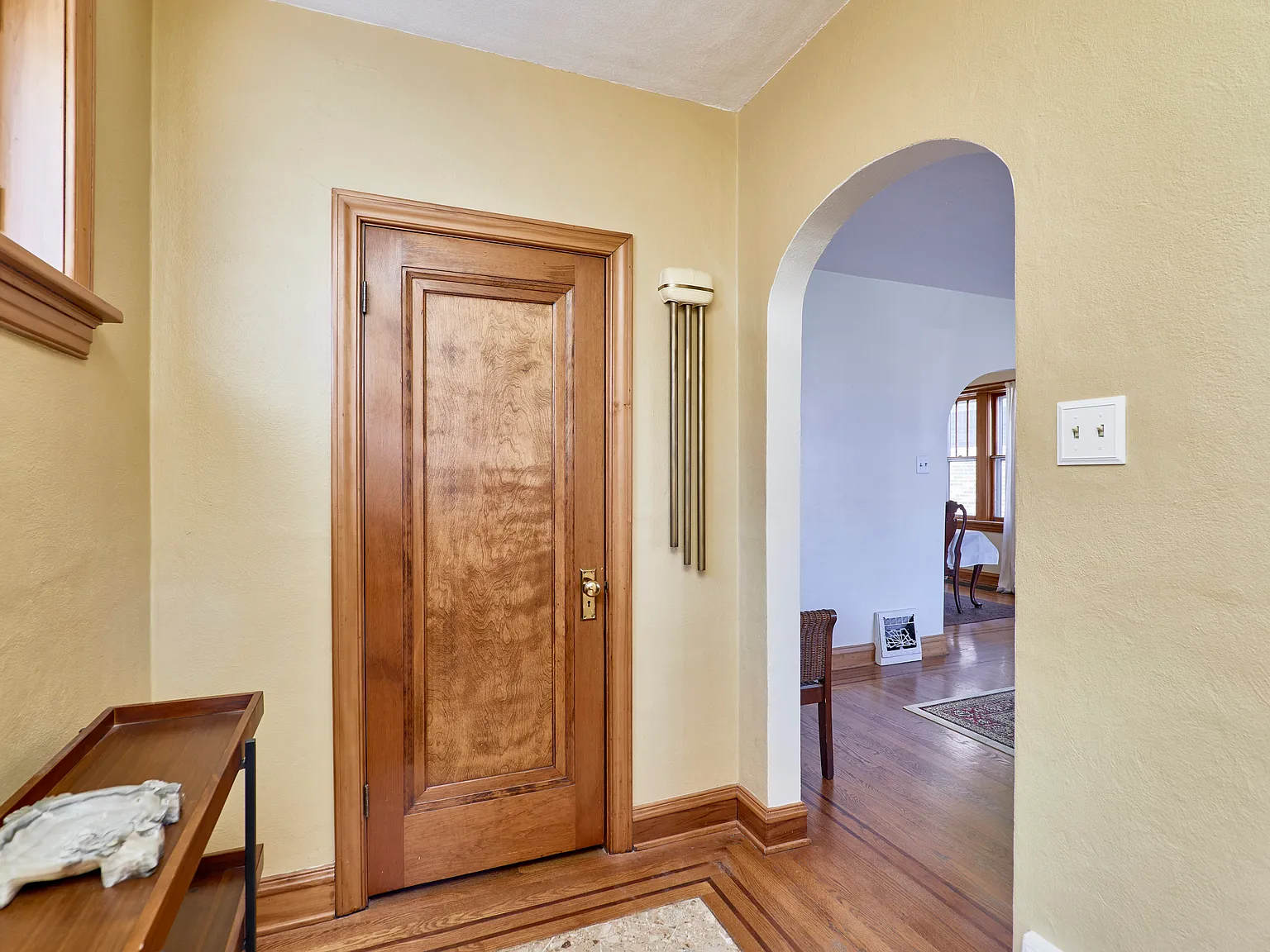 3 bed, 2331 sqft, $3,950 — Photo 4