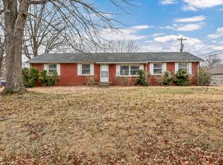 27 Binks Dr, Clarksville, TN 37042