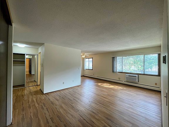 4th image of 1503 8th St SE APT 205