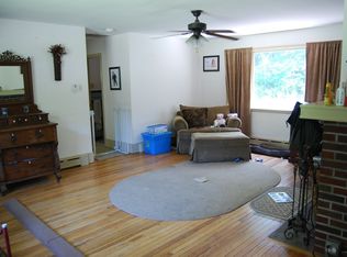 303 Douglass Dr, Douglassville, PA