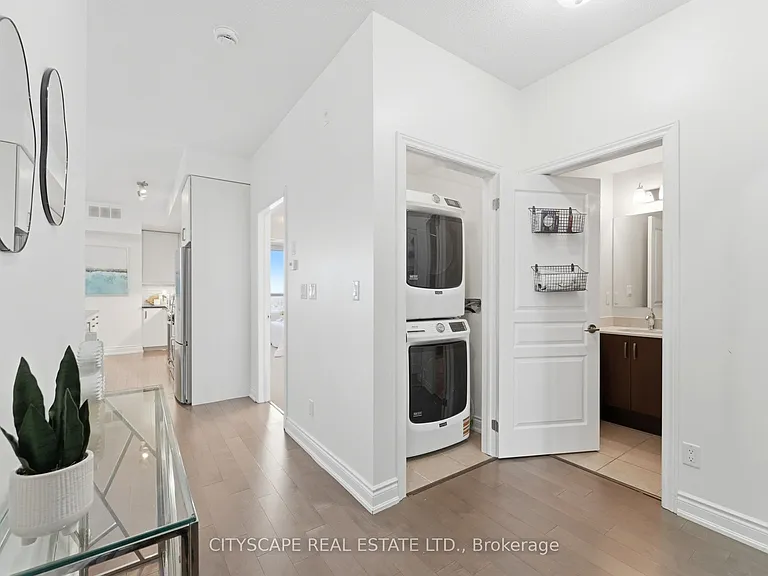 3170 Erin Mills Pkwy #429 — Photo 3