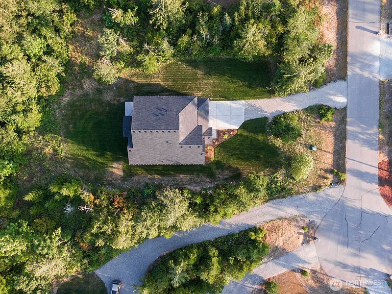 2nd image of 8593 Trillium Lane