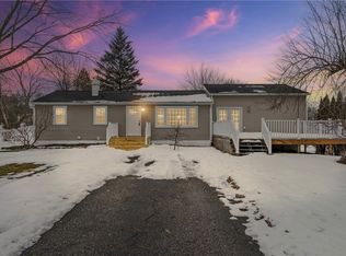 15 Aprille Ln, Rush, NY 14543