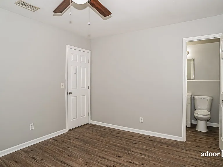 7720 Lazeau Dr — Photo 13