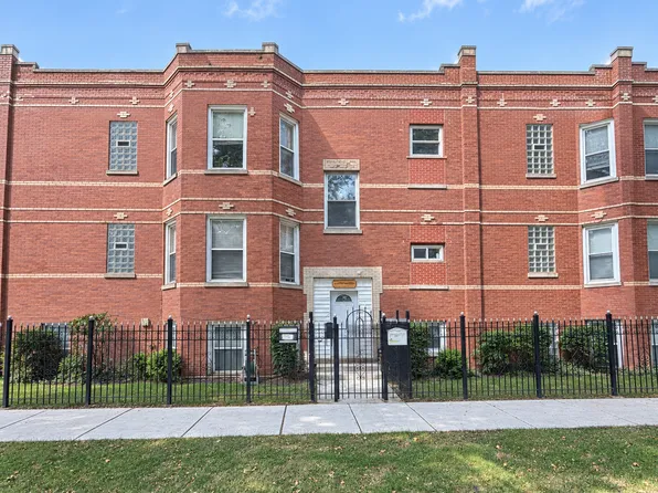 3902 W Belden Ave #2, Chicago, IL 60647
