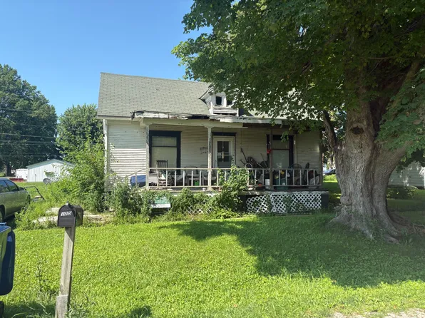 125 E Spruce St, Kirkwood, IL 61447