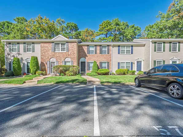 57 Shawnee Pl #903, Galloway, NJ 08205
