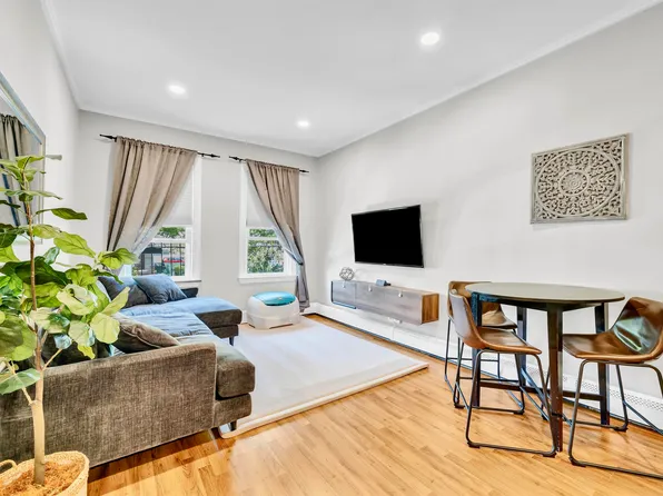 348 Avenue C APT 3, Bayonne, NJ 07002