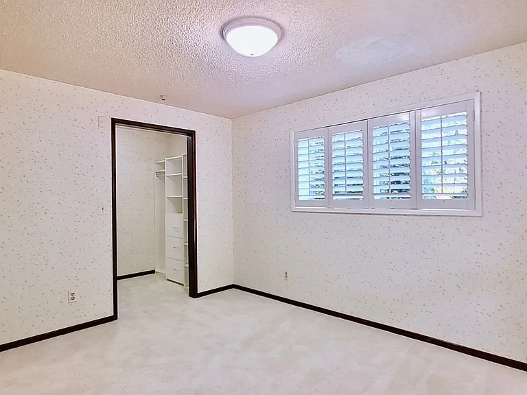 4470 Lakeview Blvd — Photo 38