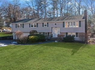45 Stag Dr, Billerica, MA 01821