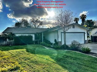 1533 S Fairway St, Visalia, CA 93277