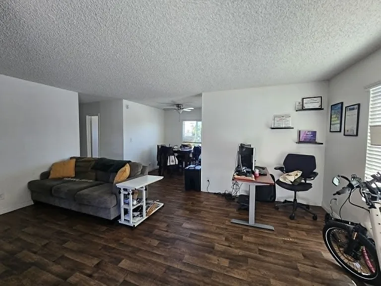 3172 Adams Ave — Photo 2