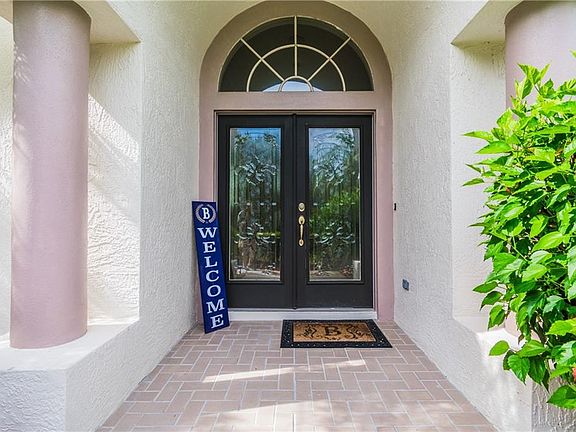 2nd image of 18029 Palm Breeze Dr
