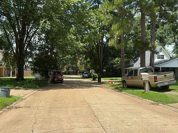 4th image of 5812 Habeeb Dr