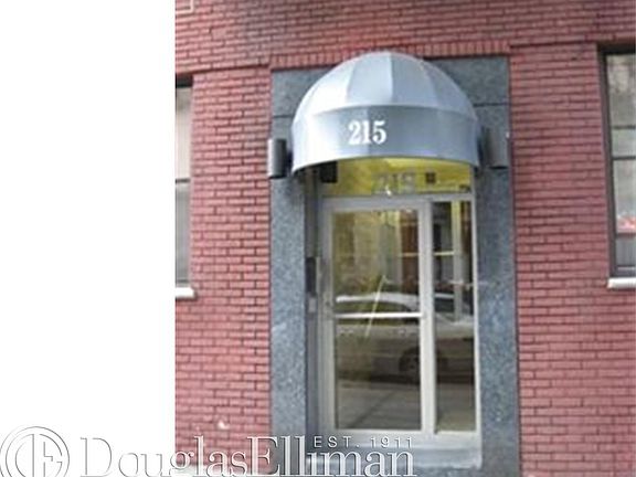 5th image of 215 E 89th St APT 4A