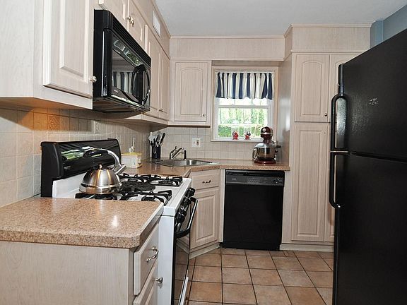 UPDATED KITCHEN