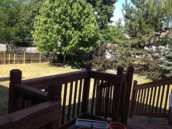 4th image of 594 Montmorency Dr E