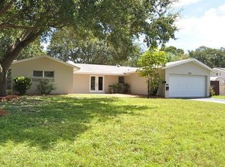 1089 Damrosch St, Largo, FL 33771