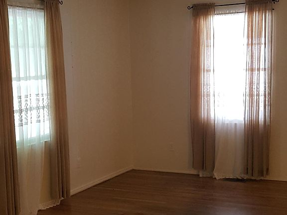 3rd image of 410 W Green St #A