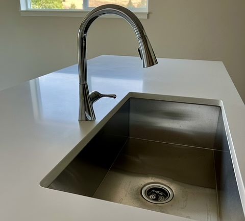 4th image of 708 Stoddard St #103