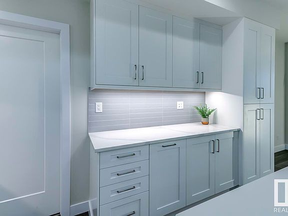 4th image of 200 Bellerose Dr #532