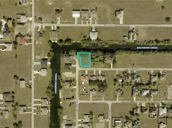 901 NE 15th Ter, Cape Coral, FL 33909