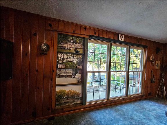4th image of 73 Sandalwood Ln
