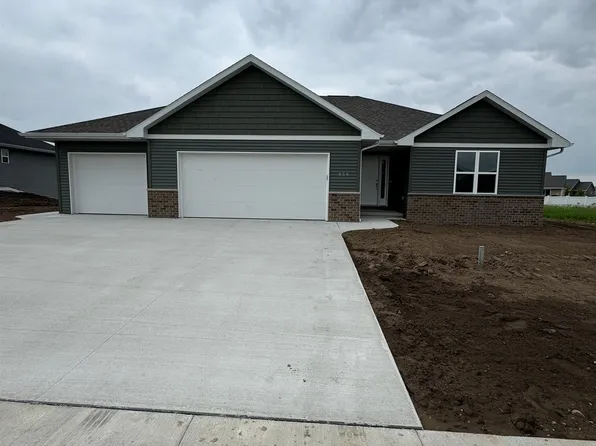 859 Joeanna Way, Pulaski, WI 54162