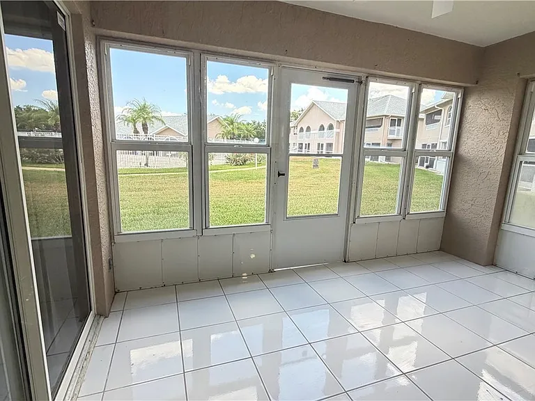 28 Cosmopolitan Dr #13 — Photo 11