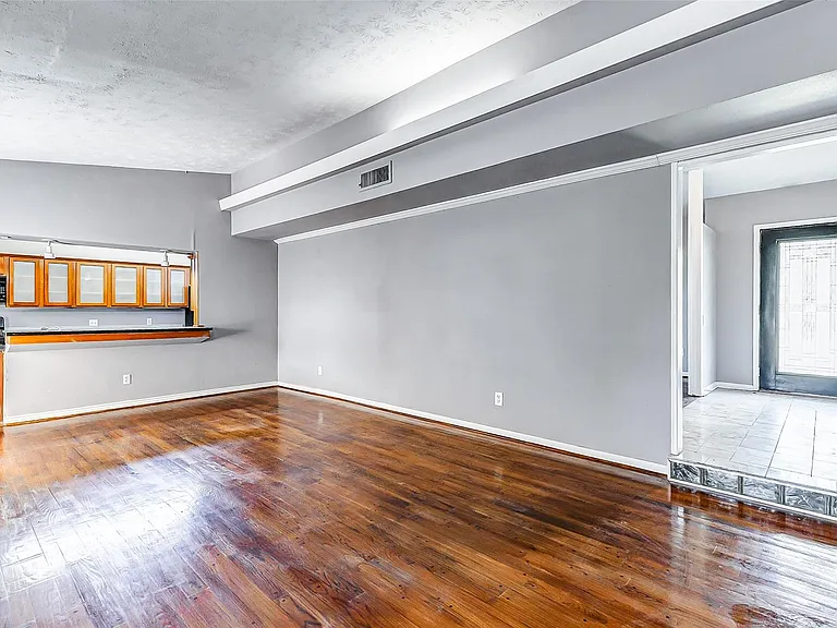 5519 Burlinghall Dr — Photo 20