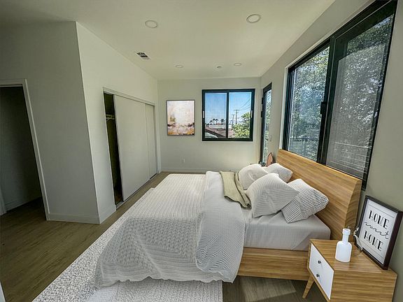 4th image of 8019 Alder Ave #B