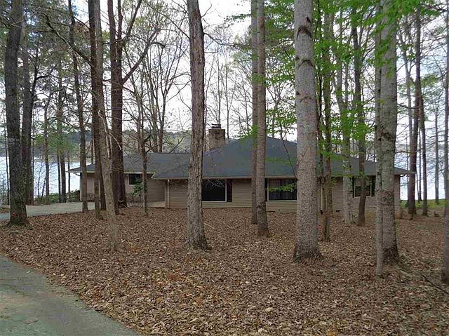 1st image of 1640 Buckhead Dr