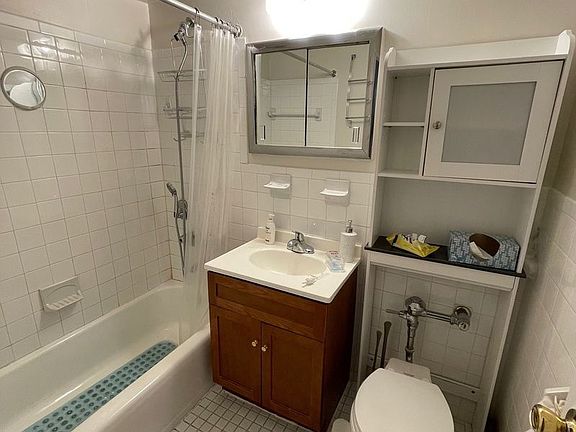 4th image of 590 Flatbush Ave APT 3R