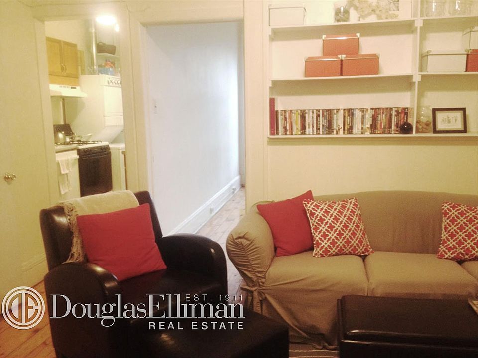 2nd image of 368 8th St #2