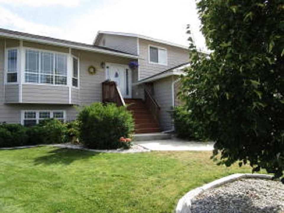 1st image of 903 Pinebrook Dr