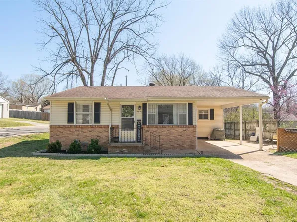 1840 Raulston Ave, Poplar Bluff, MO 63901