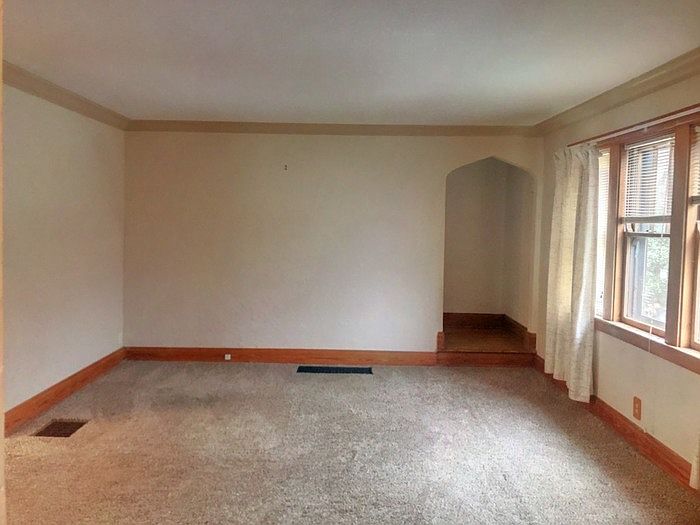 1st image of 7428 Forest Ave