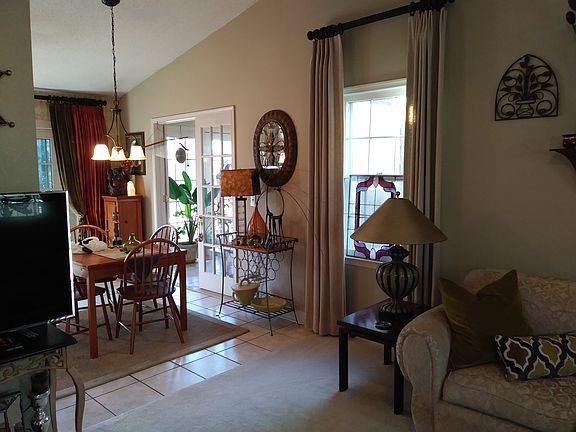 LIVING ROOM TO DINING ROOM